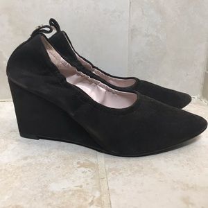 Taryn Rose Yvette Wedge Pump - Brand New!